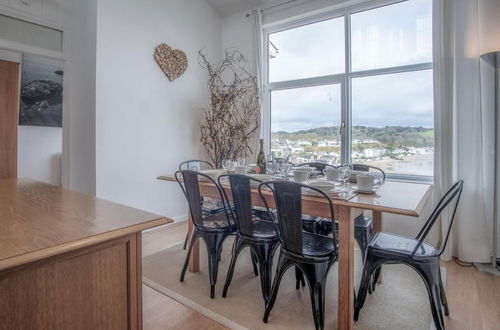 Photo 13 - Captains Walk - 4 Bedroom Apartment - Saundersfoot