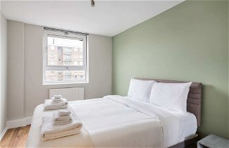 Photo 1 - Modern 3 Bedroom Apartment in Holborn