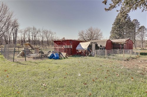Foto 11 - Family-friendly Home in New Franklin w/ Backyard