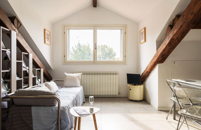 JOIVY Classic Top-Floor Studio By Park - Foto 1
