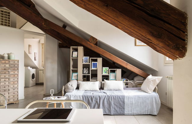 JOIVY Classic Top-Floor Studio By Park - Foto 2