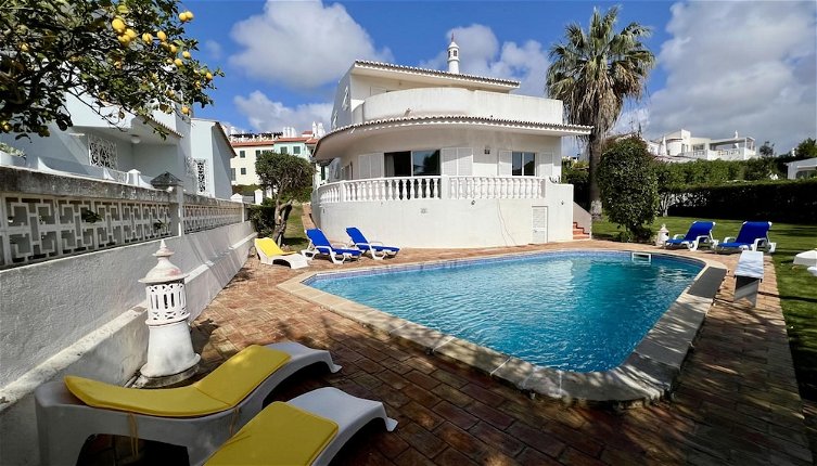Photo 1 - Vilamoura Brightness Villa With Pool