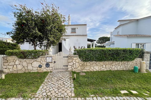 Photo 41 - Vilamoura Brightness Villa With Pool