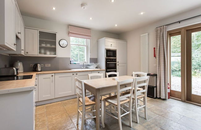 JOIVY Stunning 3 Bed Lodge With Gardens At Gilmerton House - Foto 9