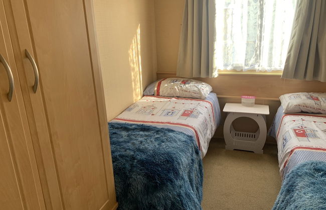 Lovely 2 Bed Chalet in Clacton-on-sea - Foto 5