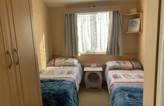 Lovely 2 Bed Chalet in Clacton-on-sea - Foto 2
