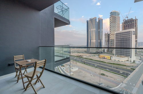 Photo 22 - Contemporary Studio Apartment, Dubai Business Bay