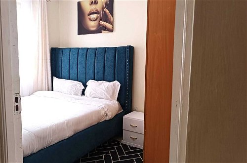 Foto 13 - Lux Suites TRM 1 Bedroom Apartments