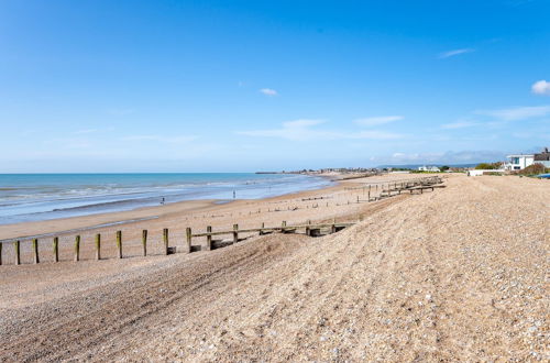 Photo 25 - Escape to Paradise at Pevensey Bay Holiday Park