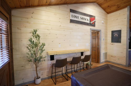 Photo 21 - LOVE SHACK