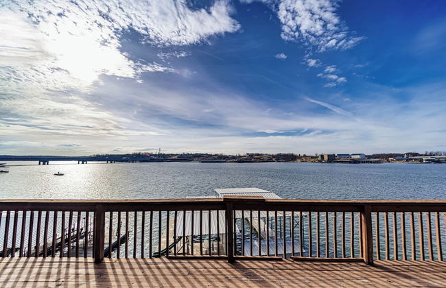 Redbud Retreat Amenity-filled Waterfront Home! - Foto 63