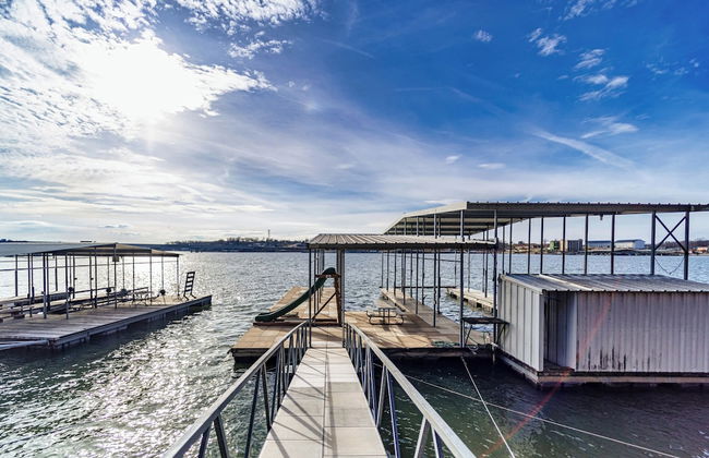 Redbud Retreat Amenity-filled Waterfront Home! - Foto 38