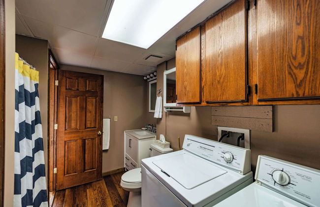 Redbud Retreat Amenity-filled Waterfront Home! - Foto 26