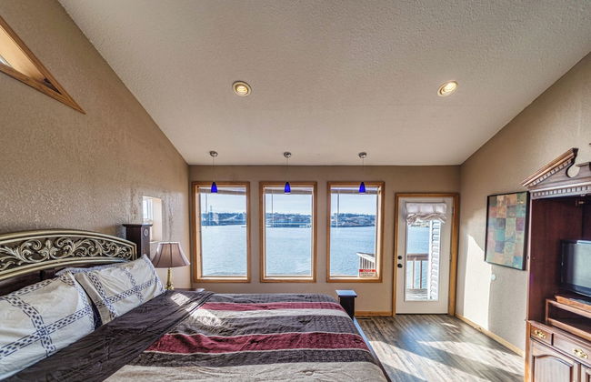 Redbud Retreat Amenity-filled Waterfront Home! - Foto 3