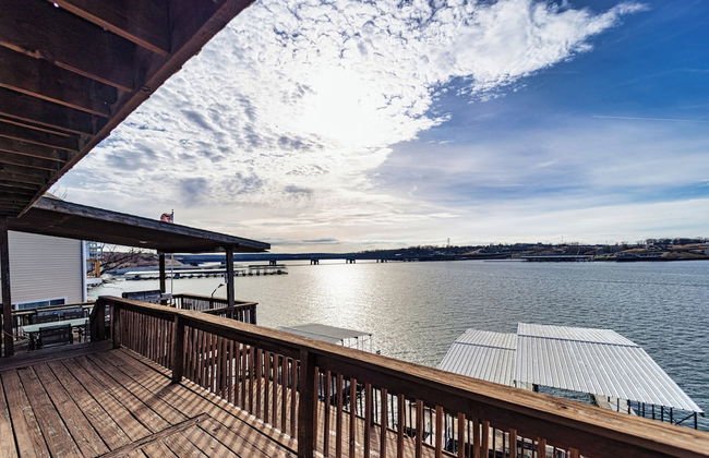 Redbud Retreat Amenity-filled Waterfront Home! - Foto 50