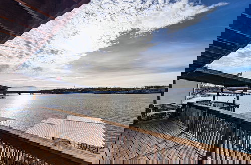 Foto 50 - Redbud Retreat Amenity-filled Waterfront Home!