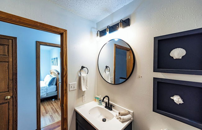 Redbud Retreat Amenity-filled Waterfront Home! - Foto 27