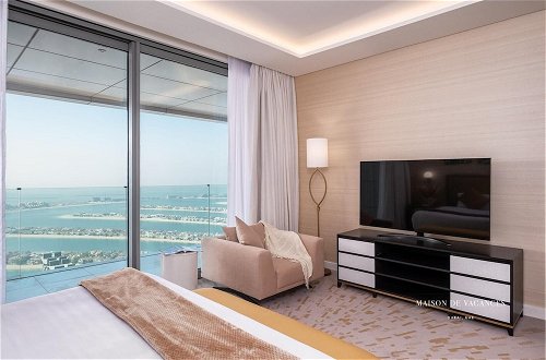 Photo 2 - Captivating 2-bed Apartment in Dubai