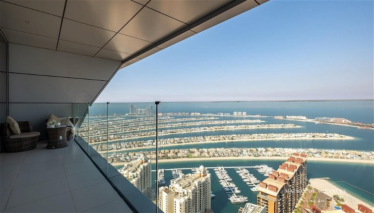 Photo 1 - Captivating 2-bed Apartment in Dubai