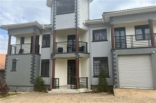 Foto 34 - Inviting 9-bed Villa in Kampala