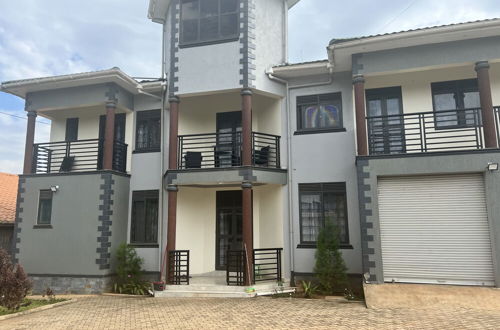 Photo 34 - Inviting 9-bed Villa in Kampala