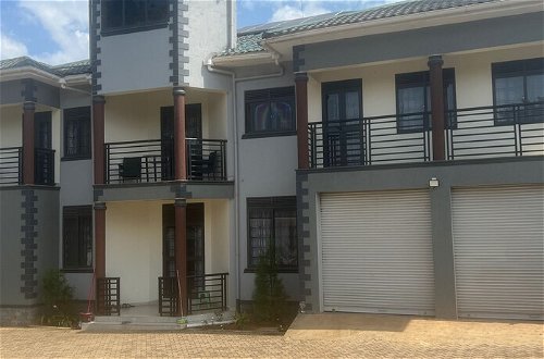 Photo 26 - Inviting 9-bed Villa in Kampala