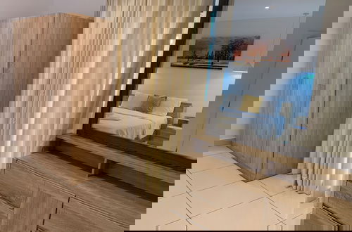 Photo 3 - Embassy Gardens by Morninglife Luxury