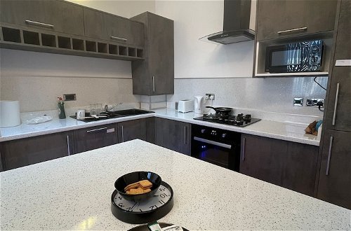 Photo 5 - Impeccable 1 Bed Apartment in Wolverhampton