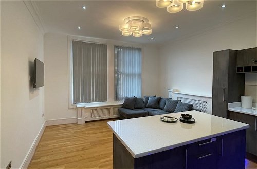 Foto 9 - Impeccable 1 Bed Apartment in Wolverhampton
