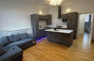 Photo 1 - Impeccable 1 Bed Apartment in Wolverhampton