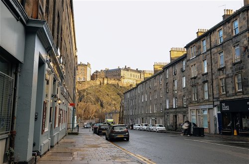 Photo 21 - Contemporary 1BD Flat W/view of Edinburgh Castle