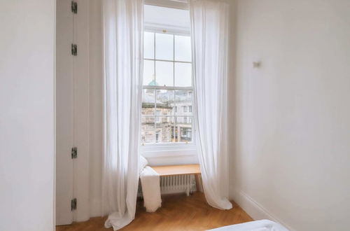 Photo 19 - Contemporary 1BD Flat W/view of Edinburgh Castle