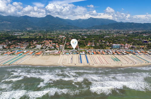 Photo 35 - La Casina Del Pescatore On the Beach