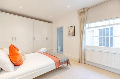 Photo 11 - Beautiful & Modern 3 Bedroom Flat - Pimlico