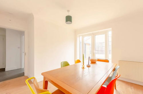 Photo 27 - Bright & Spacious 5BD House - Peckham