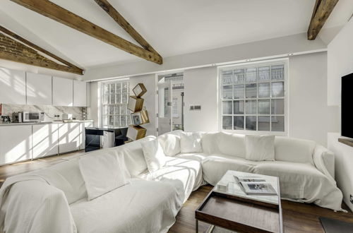 Photo 13 - Luxury Loft-style Mews House