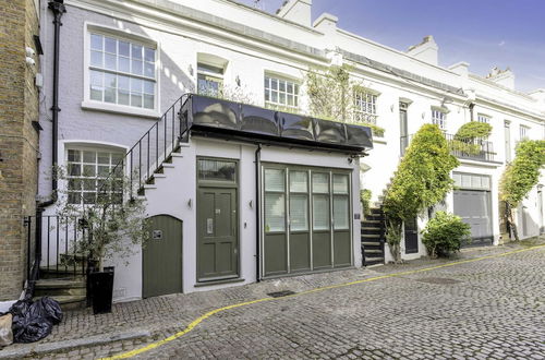 Photo 21 - Luxury Loft-style Mews House