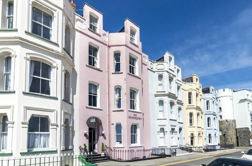 Photo 11 - The Penthouse - Luxury 1 Bed - Panorama - Tenby