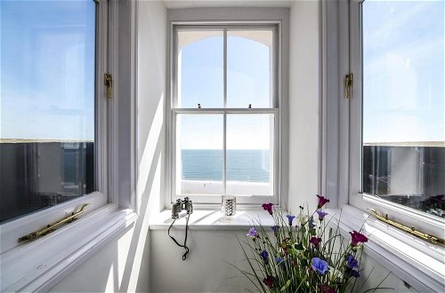 Photo 15 - The Penthouse - Luxury 1 Bed - Panorama - Tenby
