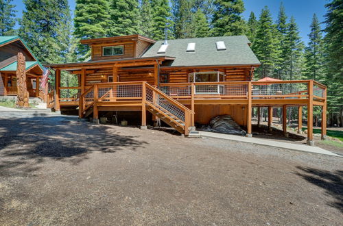 Photo 36 - Lake Almanor Cabin w/ Deck & Beach Access