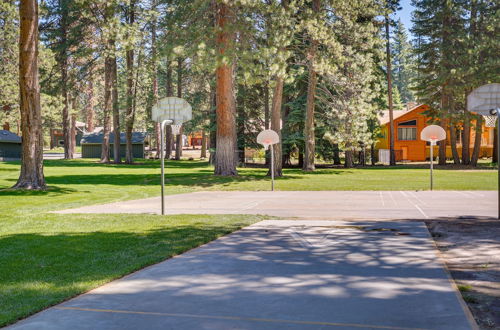 Photo 2 - Lake Almanor Cabin w/ Deck & Beach Access