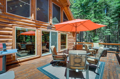 Photo 20 - Lake Almanor Cabin w/ Deck & Beach Access