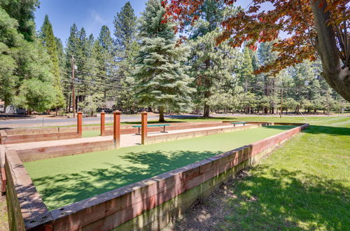 Foto 40 - Lake Almanor Cabin w/ Deck & Beach Access