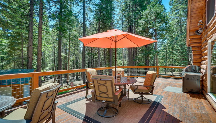 Photo 1 - Lake Almanor Cabin w/ Deck & Beach Access