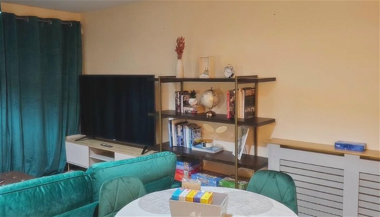 Foto 1 - Remarkable 2-bed Apartment in Manchester