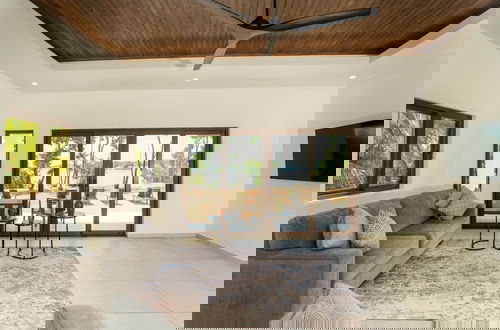Foto 6 - NEW Oceanfront 5 Bedroom Private Island Villa