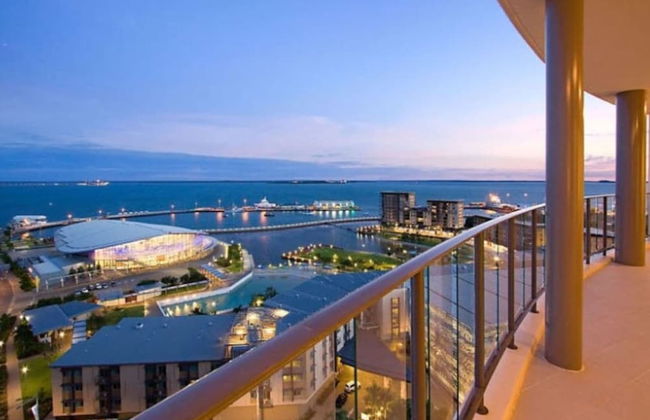 Zenlux 4BR Waterfront Penthouse Pad 270 Panoroma - Foto 8