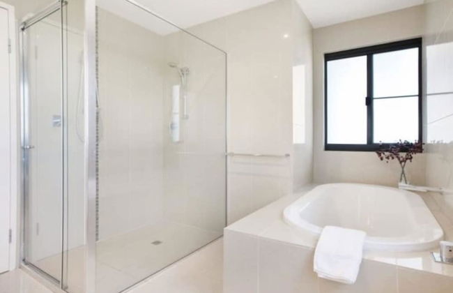 Zenlux 4BR Waterfront Penthouse Pad 270 Panoroma - Foto 7