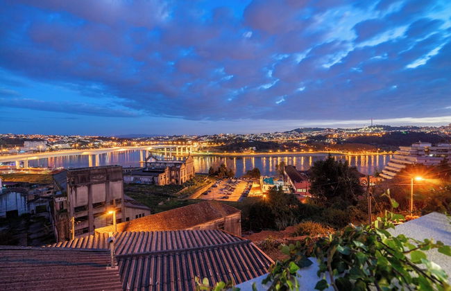 C314 Riverside View Premium Apartment w/ AC & Terrace - Foto 31