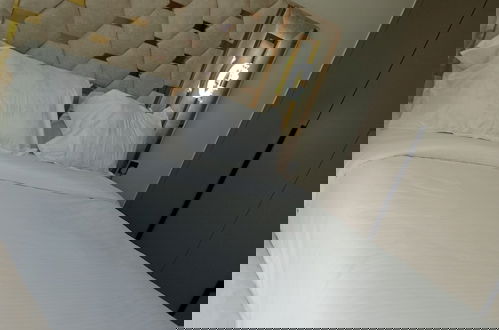Foto 2 - Benedictions Homes